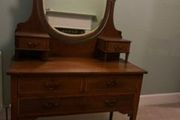 Dressing table
