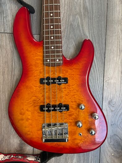 Fender Deluxe Jazz Bass 24 - Cherry Sunburst - Seymour Duncan Pickups - Made in Korea