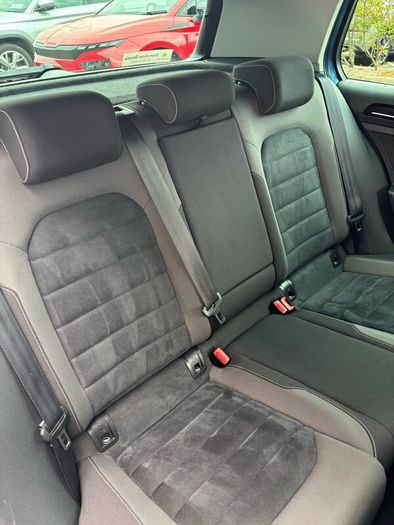 Volkswagen Golf HL 1.6TDI 105HP