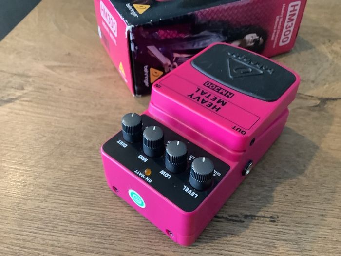 Behringer HM300 Heavy Metal Distortion guitar effect box