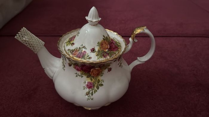 Royal Albert Ware Country Rose