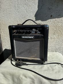 Small Guitar Amplifier