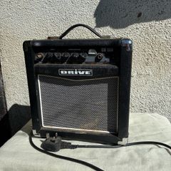 Small Guitar Amplifier