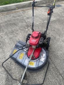 HONDA UM616 self drive Lawnmower/weed cutter - UM616
