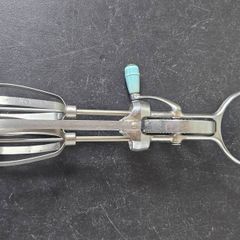 Vintage PRESTIGE Egg Beater Hand Whisk