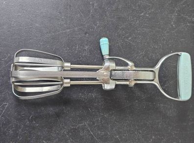 Vintage PRESTIGE Egg Beater Hand Whisk
