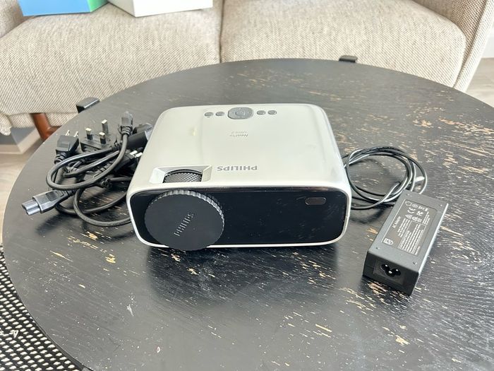 Projector- Philips - NeoPix Ultra 2