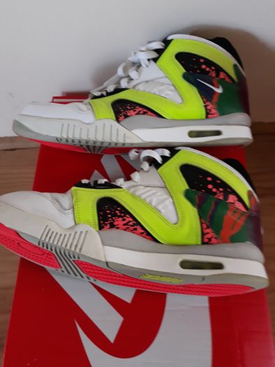 Nike Air Tech Challenge Hybrid Volt (2014) Size UK-8/EUR-42.5 653873-100 White/White-Volt-Hot Lava-2014