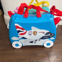 2 kids trunki suitcase