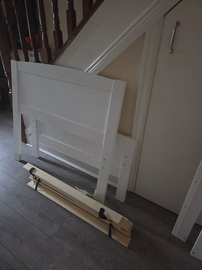 Single bed frame