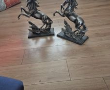 horse statue