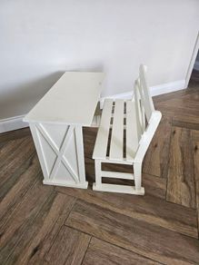 Kids table and bench