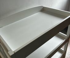baby changing table