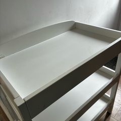 baby changing table
