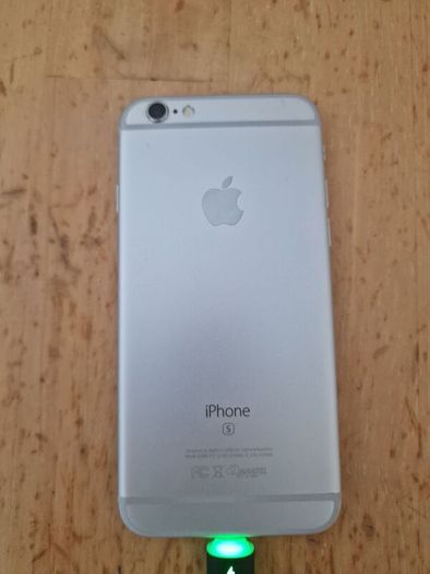 Apple iphone 6s - in Good, Working Condition - Unlocked