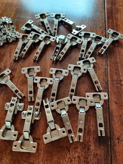 kitchen hinges and adjustable feet