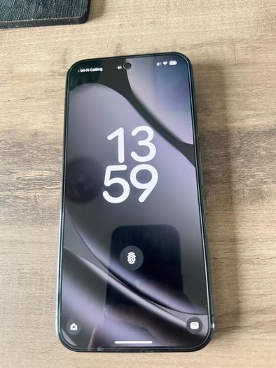 Pixel 10 Pro XL - Mint Condition - EU Warranty until Nov 2028 + Accessories