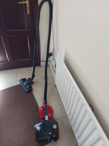 Morphy Richards Red Vacuum Cleaner, Model 980571, great suction and in excellent condition