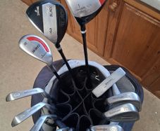 Golf clubs. Set Of Mens Left Handed Golf Clubs In Very Good+ Condition.