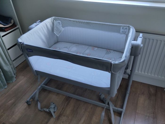 Chicco Next 2 Me Magic2 (Grey) - Bundle