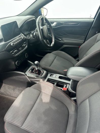2020 Ford Focus ST-Line