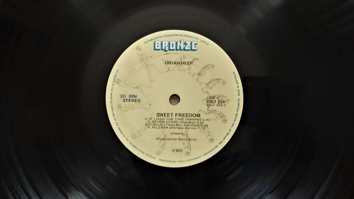 1st.Press.Uriah Heep Sweet Freedom Lp Australian press P-73, Bronze. Excellent