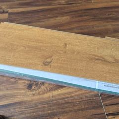 pack of laminate floors
