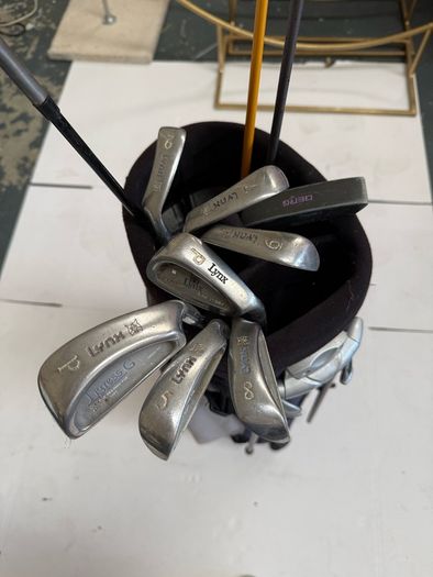 set golf clubs