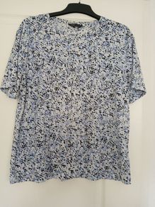 t-shirt M&S size 14