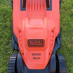 ELECTRIC LAWNMOWER - Black and Decker, 38cm, 1600W Lawnmower with Ergonomic Handles