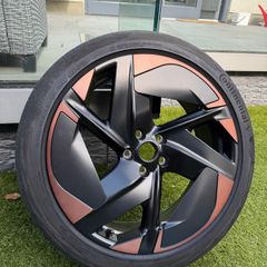 20" original perfect condition Blizzard alloy wheel