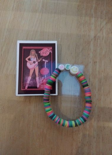 'ME' Taylor Swift Friendship Bracelet