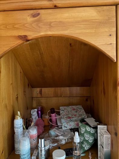 Complete bedroom wardrobe