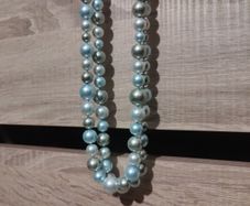 beautiful pearl necklace