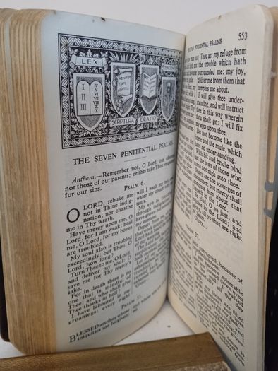 The Ideal Missal for All Sundays and the Principal Feasts of the Year: Containing Moreover a Collection of approved Prayers Compiled from the Best Sources in Accordance with all the Recent Pontifical Decrees, 1951 (PT262)