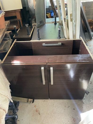 ground kitchen units