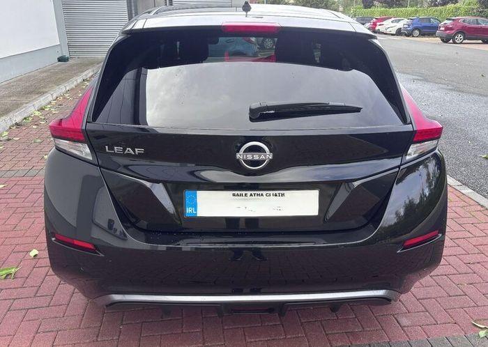 2025 Nissan LEAF SV 62kWh Cold Pack - Only15,800km