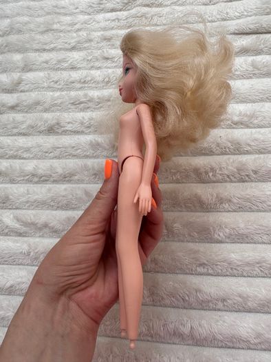 2009 MGA Moxie Girlz  Avery Nude Used Please see photos