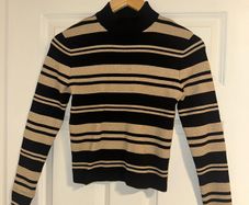 New Look Women's Black and Gold Sparkle Jumper - size UK 6