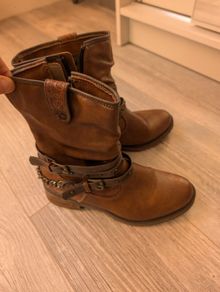 Mustang leather boots