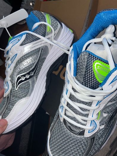 saucony