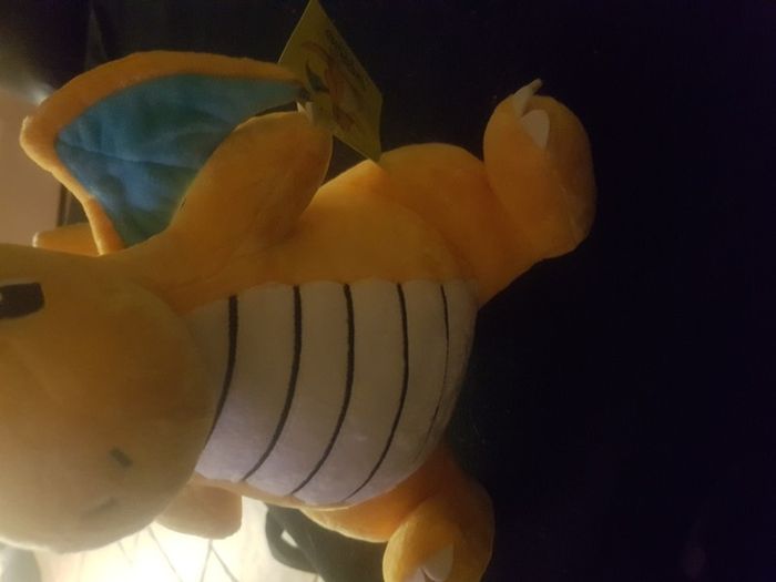 Dragonite Pokemon 25cm tag, holo sticker toy