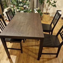 Dining Table with 4 Chairs