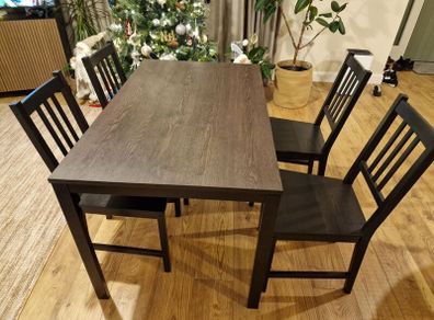 Dining Table with 4 Chairs
