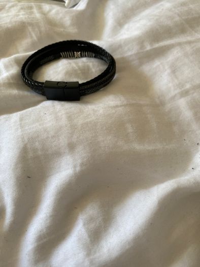 Bracelet leather