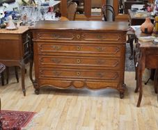 Antique French Oak Commode/Chest of Drawers