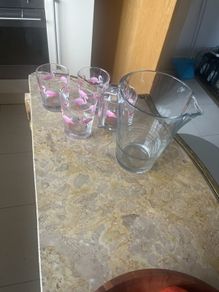 Jug with 4 Glasses