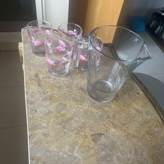 Jug with 4 Glasses