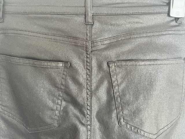 Faux Leather JET BLACK Ladies Slender Ankle Grazer Trousers.  H&M Size 12. Slight Stretch. Dressy With A Satin/sheen Finish. Immaculate Off The Rail Condition.