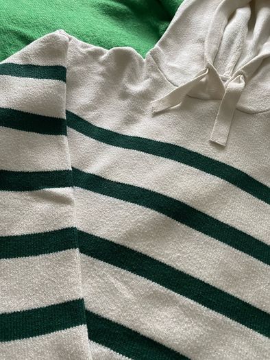 3 jumpers size S new and like new